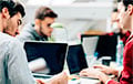Опрос: Работники часто выдают работу искусственного интеллекта за свою собственную