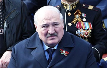 Лукашэнка пачаў апраўдвацца за «каларадскую» стужку перад расейскімі губернатарам і амбасадарам