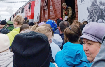 В регионах РФ начались побоища за тарелку бесплатной каши