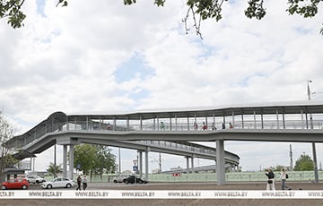 Самы доўгі пешаходны мост у Беларусі адкрылі пасля рэканструкцыі