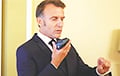 Макрон паказаў, як тэлефанаваў Трампу з Кіева а шостай раніцы паводле Вашынгтону