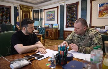 Малюк доложил Зеленскому об ударах по аэродромам России
