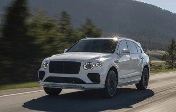 Дебютировал самый мощный и быстрый кроссовер Bentley