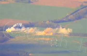 A Ukrainian SU-27 Pilot Destroys A Russian SAM With An American AGM-88 HARM Missile