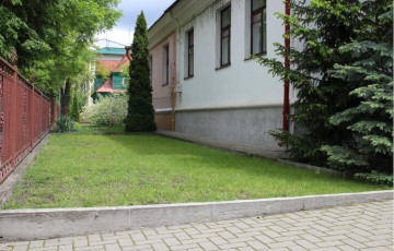 В центре Бреста продают таунхаус за 300 тысяч долларов