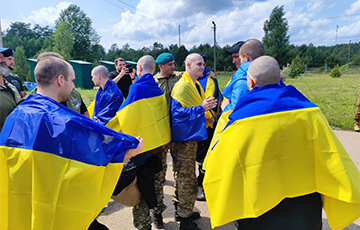 Russia And Ukraine Exchange Prisoners Via Belarus