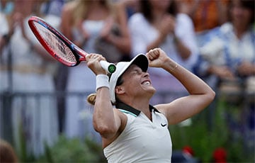 37-летняя мать двоих детей выиграла турнир WTA в Лондоне