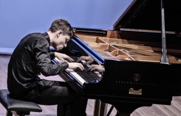 Belarusian Pianist Takes Three Prizes At Once At The Competition In Valencia