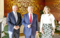 Каралева Нідэрландаў паўтарыла міміку Трампа