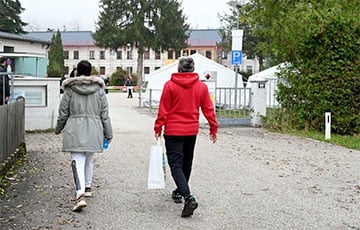 В Австрии введут обязательные работы для беженцев