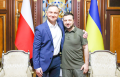 Зяленскі ўзнагародзіў Дуду ордэнам Свабоды