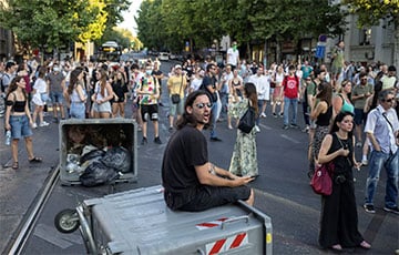 В Сербии продолжаются антиправительственные протесты