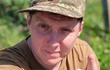 Музыкант известной украинской группы стал бойцом «Хартии»