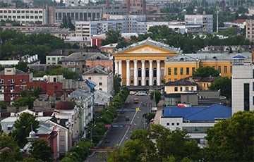 В Рязани у торгового центра произошел сильный взрыв