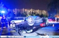 У менскім двары перакуліўся Mercedes: пацярпелі слуп і Geely