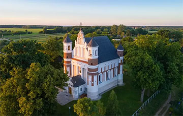 На скляпеннях 500-гадовага храма ў Мураванцы з'явіліся расколіны