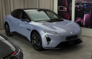 В Беларусь привезли новый китайский седан Avatr