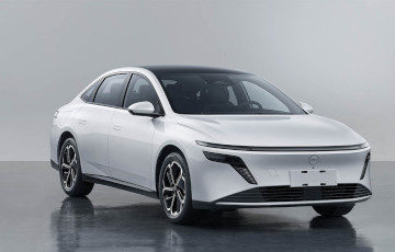 Секретного конкурента Toyota Camry от Nissan показали до премьеры