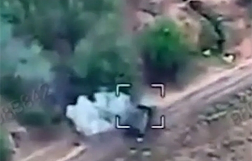 Ukrainian Marines Show Spectacular Footage Of Russian Grad Destruction