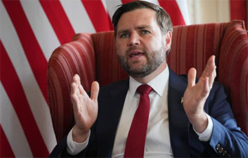 Вэнс: США заканчивают финансировать войну в Украине