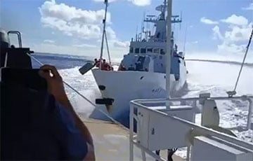 Two Chinese Ships Collided In The South China Sea