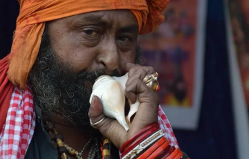 Древний индийский ритуал может помочь улучшить качество сна