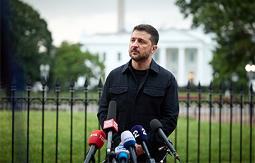 Кремль хочет сначала двустороннюю встречу с Украиной, а потом — трехстороннюю