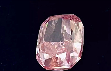 Крадзеж стагоддзя ў Дубаі: банда на шыкоўных аўто выкрала дыямент коштам $25 мільёнаў