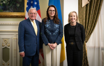 Премьер-министр Украины обсудила с Келлогом гарантии безопасности и назвала приоритеты