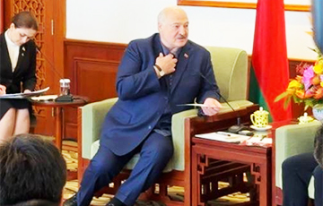 Лукашенко провел в Пекине странные встречи