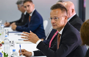 Сибига предложил Сийярто встречу вместо споров в соцсети