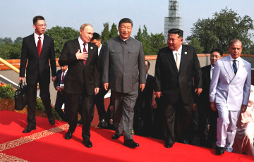 Foreign Affairs: Диктатуры слабы