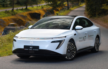 В Беларусь приехал японский электроседан E-класса Nissan N7
