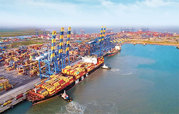 Reuters: India's Adani Port Did Not Take A Tanker With Russian Oil For Unloading