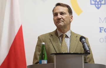 Глава МИД Польши назвал условие открытия границы с Беларусью