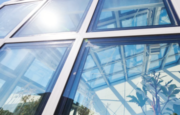 Ученые превратили окна домов в источник энергии