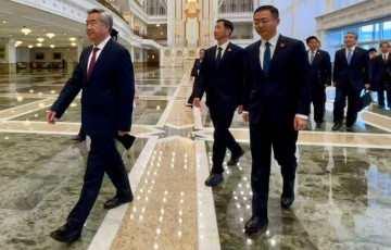 Китай приехал усмирять Лукашенко