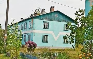 «Все скоро развалится — а мы тут живем»