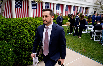 Is There A Split In Trump's Team?