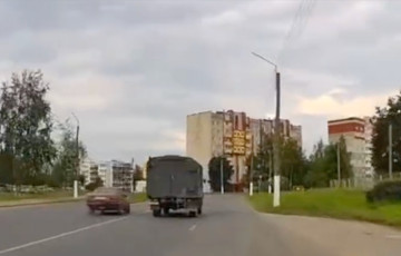 В Орше водитель совершил странный и «ненужный» обгон, его лишили прав на год
