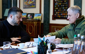 Зеленский заслушал секретный доклад о Беларуси