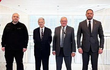 Украінская дэлегацыя сустрэлася з Келлогам перад візітам Зяленскага ў ЗША