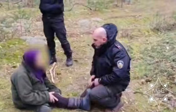 Бабушка провела в лесу под Столином 4 суток, прежде чем ее нашли спасатели