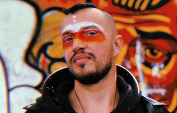 Белорусского певца добавили в базу украинского «Миротворца»