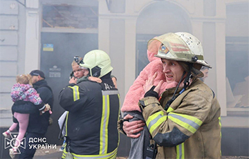 Этаж обвалился: новые подробности об ударах РФ по детсаду Харькова