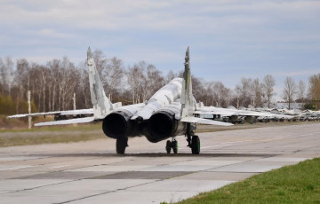 Украинские летчики-асы показали экстремальный полет на МиГ-29