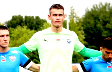 Белорусского футболиста назвали самым высоким действующим игроком в мире