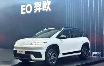 Hyundai представил кроссовер EO без панели приборов