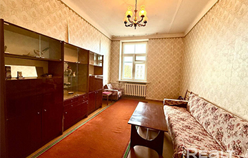 В воротах Витебска продается квартира, время в которой застыло в БССР