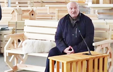 Уважаемые санитары, будьте бдительны: пациент совсем плох